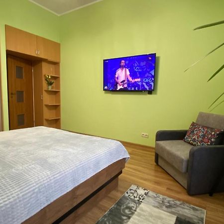 Lublinbnb - Exclusive Family Apartment ------ In The Heart Of Lublin -------------------------------- Bedroom & Living Room & Kitchen Kültér fotó